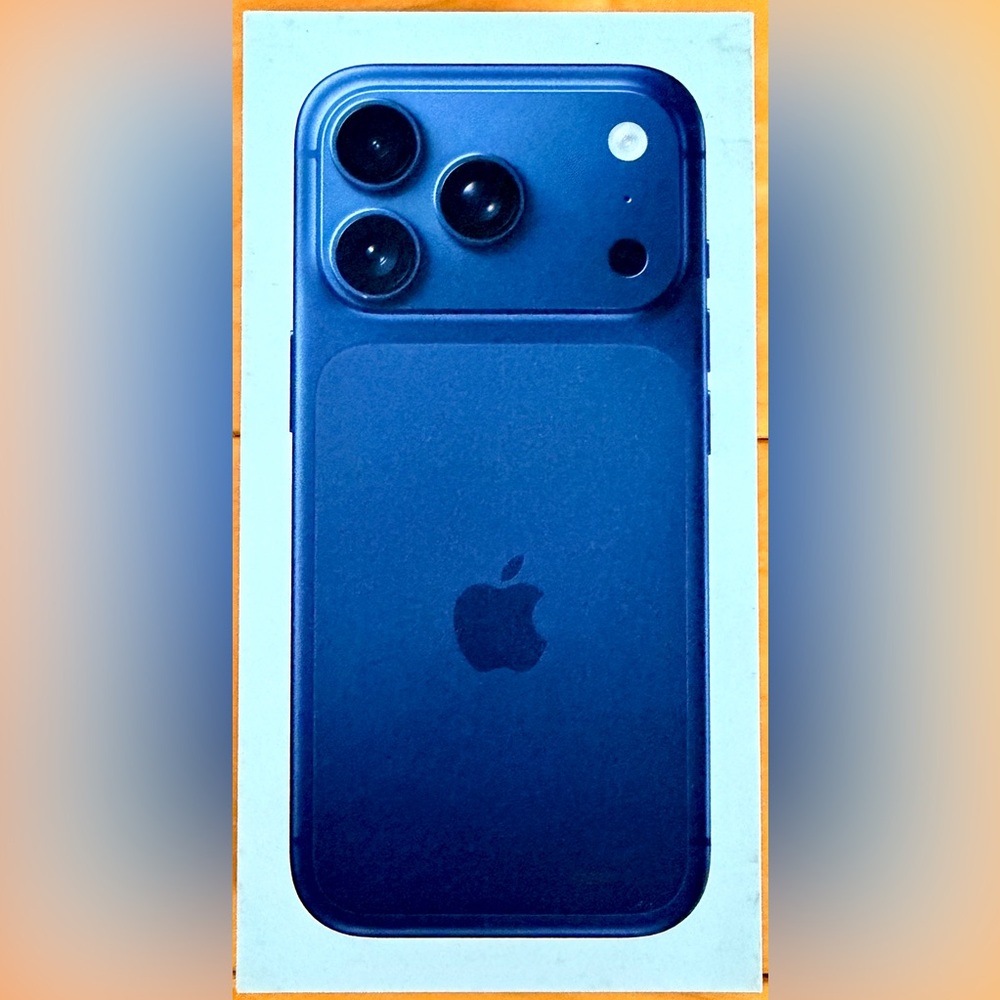 iPhone 17 Pro - 512GB - Deep Blue - *Sealed - Brand New* Factory Unlocked